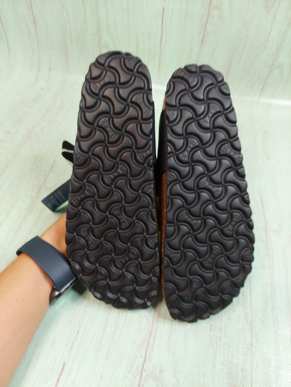 Birkenstock Gizeh Black Leather Sandals Sz 36 L5 - Picture 11 of 15